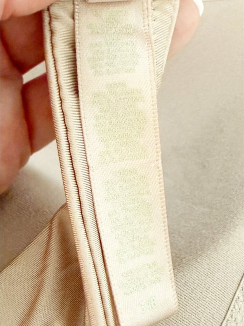 SKIMS T-SHIRT DEMI BRA wireless form 34B in clay - Picture 6 of 7